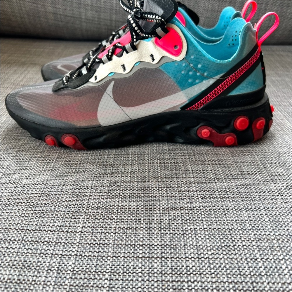 Nike men’s  Multicolor Athletic Shoes